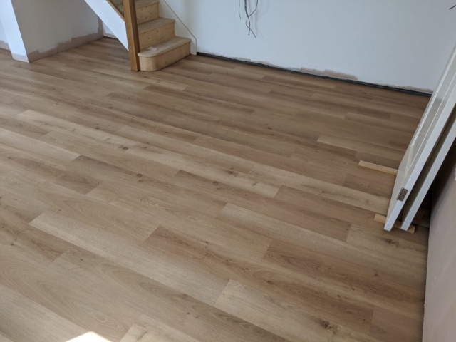 Click Flooring and Laminate Flooring